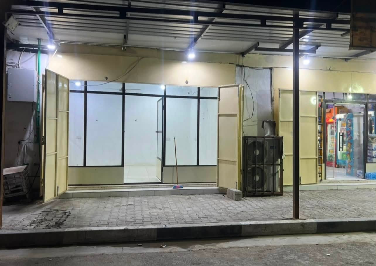 سلام عليكم عندي محل الايجار 
 حاي بدر 
‭***********‬
