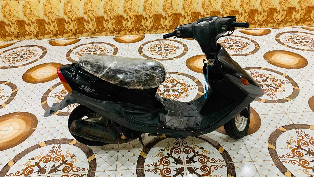 للبيع بيجي نضيف مكينه نضيفه وناعمه مبدل بيه بس بوشه وبستم مره وحده عل ايدي كهرباءياته كامله سلف عوزه باتري فقط لاغيره دراجه عوزه بس سوبايه  وكفر يجي فوك قبق الهندر سعره 250 بيه مجال خاص مفتوح او الانتصال ع رقم ***********
