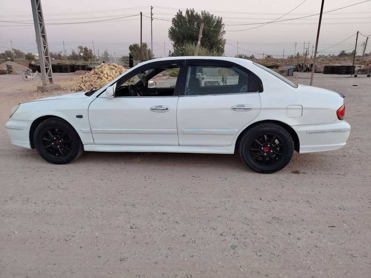 سوناتا وفود
2001 بغداد
سنويه 2030
محرك وكير حاويه جدد
حداديه جديده 
كهربائيات كله شغاله
مصبوغه عام جماليه 
تبريد جديد 
كامره . وشاشه 
هزه جديده 
السعر 60
ديوانيه قضاء البدير
***********
