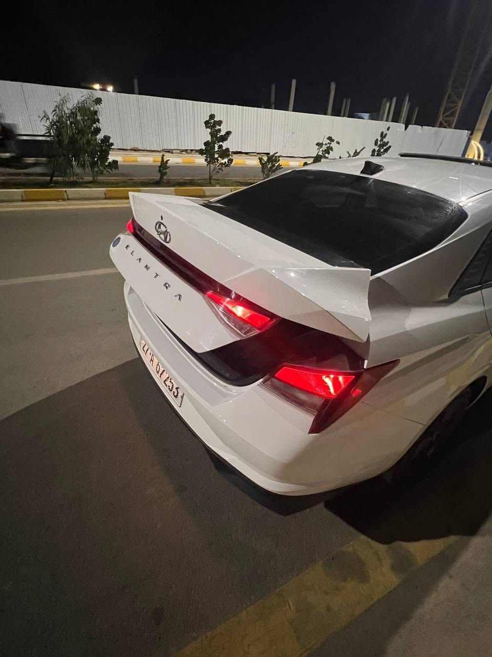 ❗❗ النترا ٢٣ للبيع
📍 الفول
*وارد امريكي
*ماشيه ٢٩ ميل
*محرك ٢٠٠٠
(السياره مرقمه معقوين ب اسم ولد)
مواصفات
فتحه سقف
بصمه وتشغيل ذكي
شاشه كبيره منفصله
*Apple carplay
*Android Auto
قياده ذاتيه مثبت سرعه(ثلاث وضعيات للقياده نورمل وسمارت وسبورت) 
كامره خلفيه 
حساسات امامي خلفي
تدفئه كشنات وستيرن
نضام صوت ٨ سماعات
السياره جديده
مكفوله كفاله عامه
(ضربته من امريكه فقط بدايه البنيد)
وباقي السياره كفاله
جديده السياره
الهاتف ***********
سعرها 160
