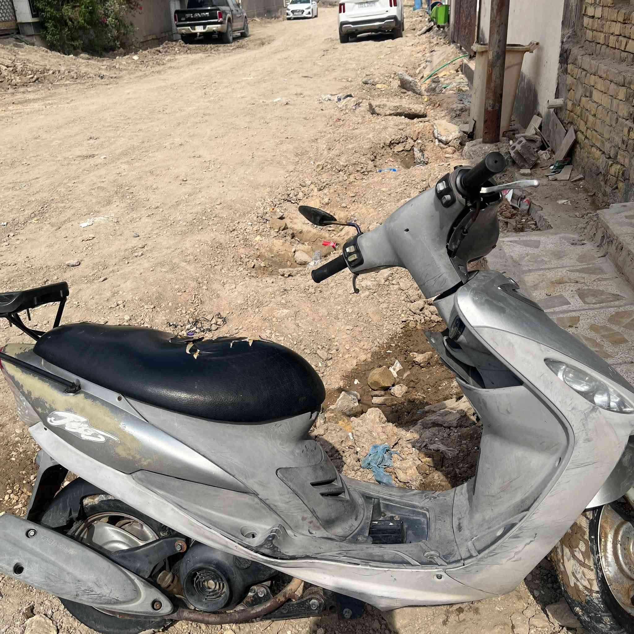 للبيع ماكس منغولي دراجه نضيفه مامفتوحه دبلات جديدة سعر 700 بيها مجال رقم ***********
