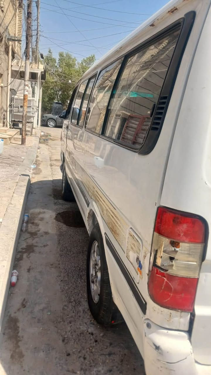 السلام عليكم
فوتون موديل 9 رقم بغداد نكليزي سيارة جاهزة مكينه جديدة كير واكسن بلادي 

السعر (.  55.   ) وبيه مجال 

رقم ***********
