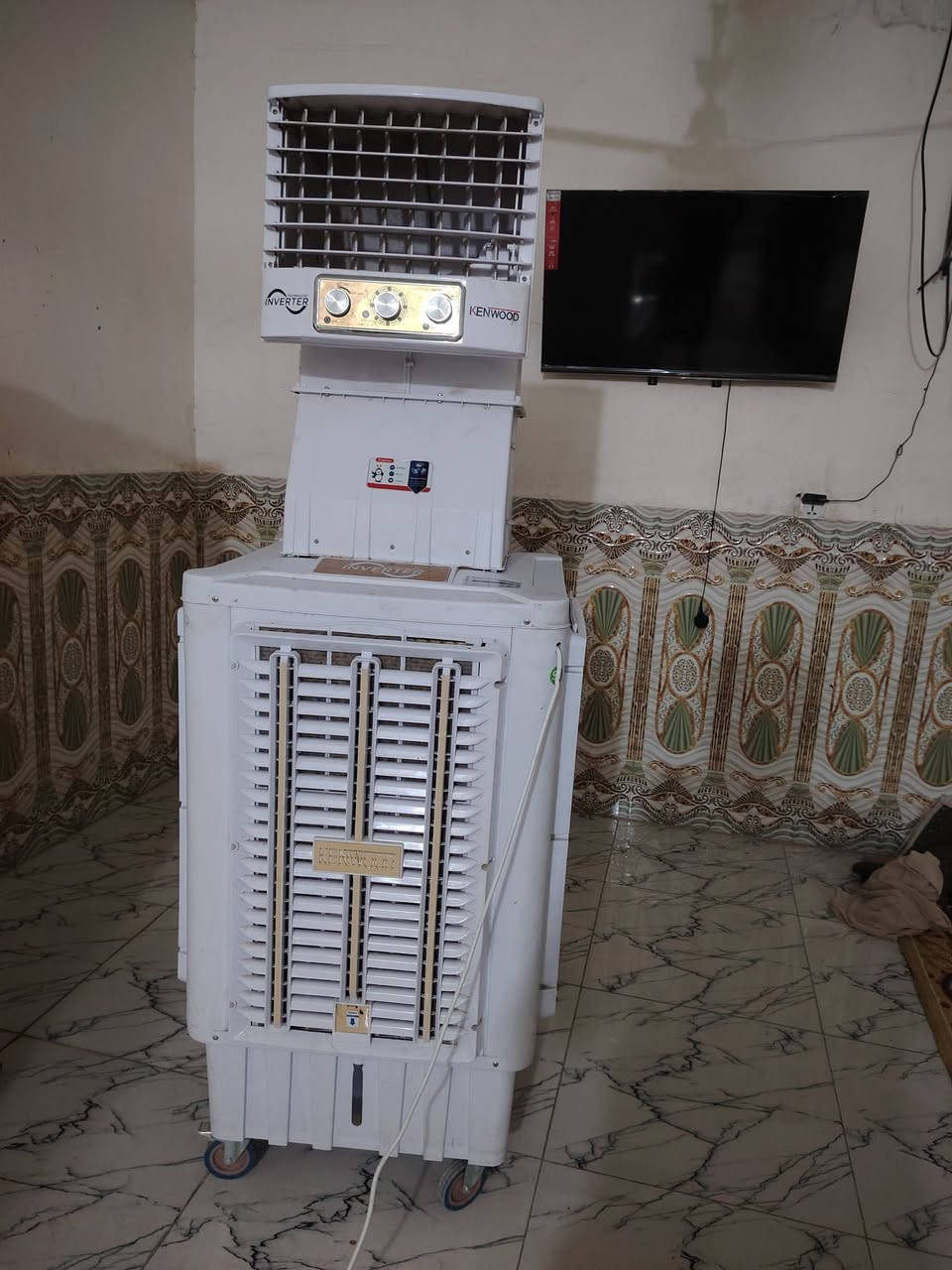 مبردة • جهاز ركض+هزاز • نظيف ١٠٠٪