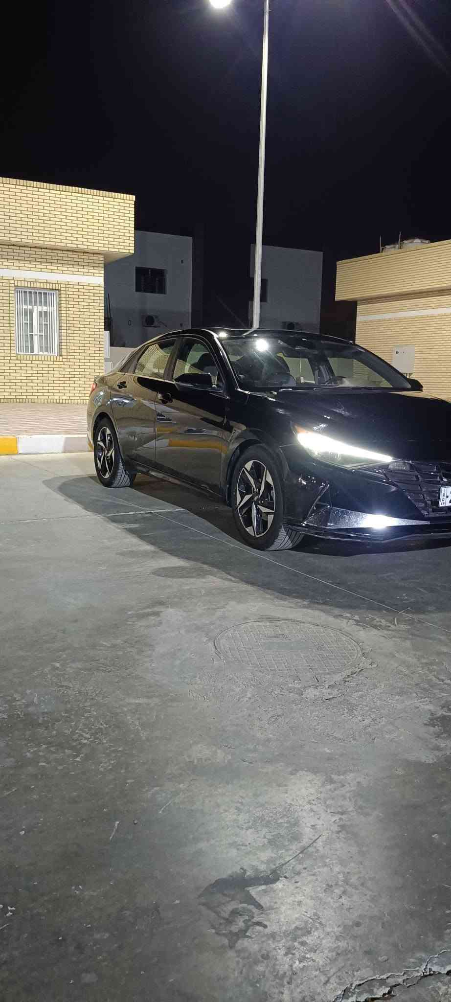 السلام عليكم انترا موديل 2021 وارد امريكي حادثهه خشم البنيد وجاملخ امامي فقط مكينه كير حداديه شرط  رقم اربيل اداورلك ثاني يوم***********
