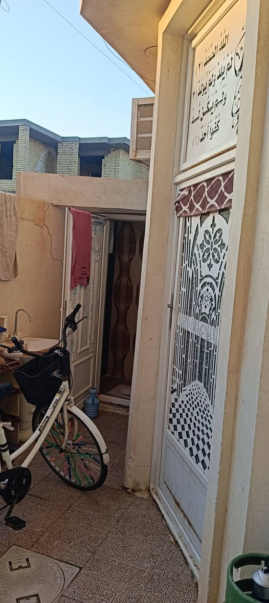 بسم الله الرحمن الرحيم
مكتب أبو ليث الجميلي
بيت للبيع
بلجغيفي الثانية 
طابقين
مساحة 110
يحتوي على
ثنين غرف نوم
صالتين
استقبال
مطبخ
حمامين
قرب الملعب والعلوة
السعر المطلوب
65

نوع الملك :طابو زراعي 
علمأ اني مكلف بلنشر 

للاستفسار : مراجعة 
#مكتب_ابو ليث الجميلي_للعقار
قرب منفذ كريم عفتان 
للاتصال : *********** أو ***********

#عقارات_الفلوجة #عقار_للبيع #عقارات_الانبار #عقارات_العراق  #العقار #عقار
#العقار_للبيع #للبيع #بيع #بيت #بيوت #قطعة #
#ارض #اراضي #عقارات #الجميلي #الفلوجة #الانبار
