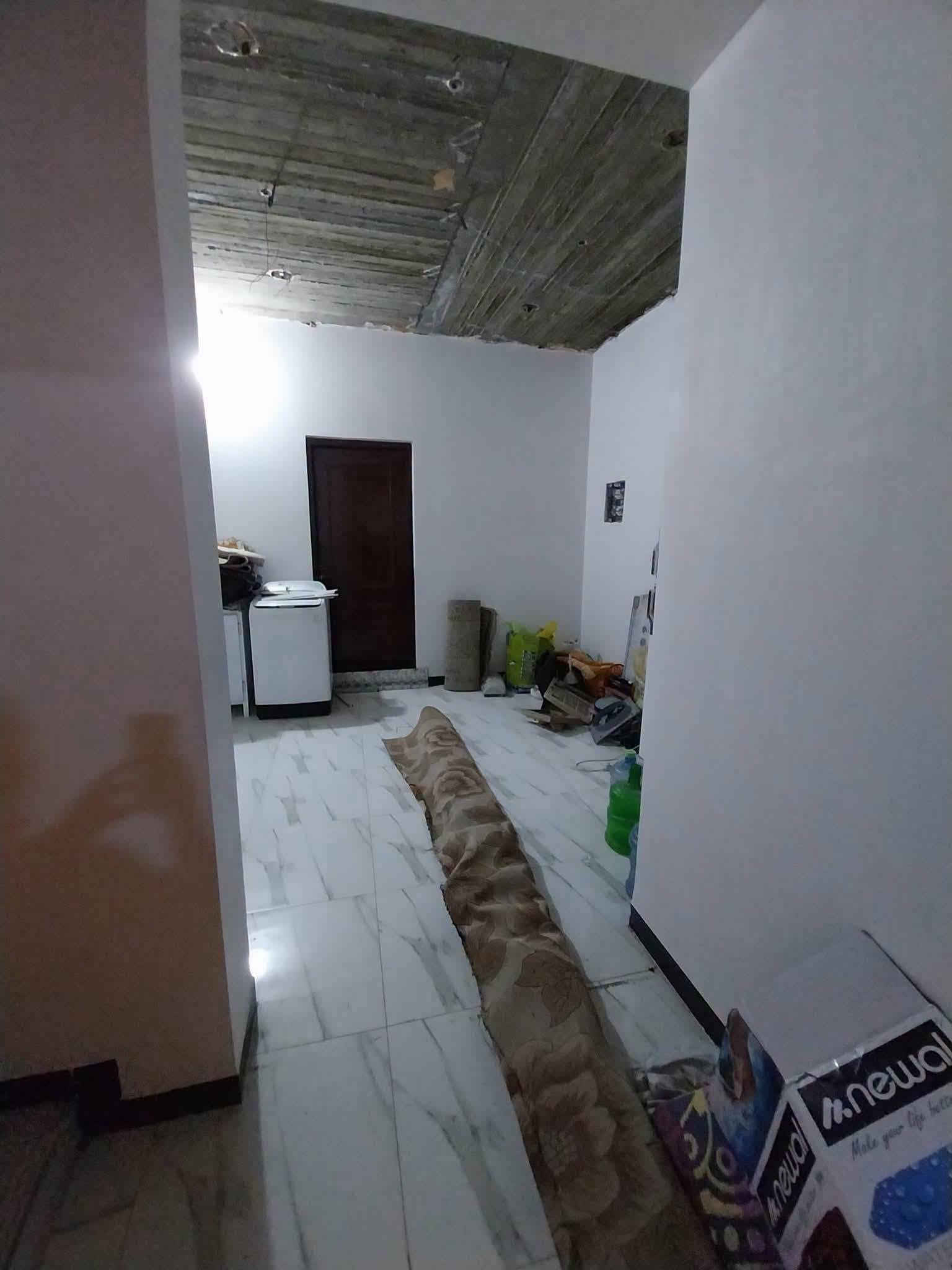 بيت للبيع مساحه ١٢٥ متر طابو صرف
حي ميسان قطاع ٣١ شارع ١٠
مجاور شارع جوهره العرب 
طابقين حديث صب كونكريت وطابوك نهروان 

الطابق الاول غرفه وصاله ومطبخ وستقبال 
وصحيات داخليه وخارجيه ومكشوفات 

الطابق الثاني غرفتين نظام سويت وصاله وصحيات 

السعر الكلي   ٢٠٠ مليون 
مطلوب اسكان  ٤١ مليون 
تدفع نقد.        ١٥٩  مليون بي مجال 

عنوان المكتب حي ميسان شارع الكيات قبل تقاطع شارع بوريات ( مكتب الخالدي للعقار )
استفسار اكثر او الاتصال
 *********** يوجد واتساب 
*********** يوجد واتساب 
ادخل على الرابط التالي واطلع على عروض حي ميسان
https://www.facebook.com/groups/392370572858358/?ref=share_group_link
