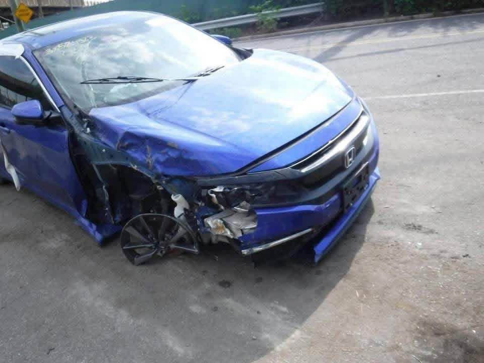 🔱 هوندا سيفك 2021
Honda Civic 2021

🛞 ماشيه 95 الف

🔘 رقم بابل 

🟠 المواصفات 
• محرك 1500 تيربو
• ⁠بصمه تشغيل 
• ⁠فتحه سقف
• ⁠تشغيل عن بعد 
• ⁠كاميرا بالمرايه الجانبية 
• ⁠كشنات تدفئة 
• ⁠شاشة كبيره
• ⁠تحكم ستيرن

✅ كير ومحرك مكفول ١٠٠%

💢 وارد امريكي تفاصيل الضرر مرفقة مع الصور

🔸 السيارة مستوردة بكتاب معوقين ينرفع الحجز شهر الواحد سنة 2028

📍 مكان السيارة بابل/محاويل

☎️ رقم صاحب السيارة 
***********
السعر 105 وبي مجال المحاويل, بابل
