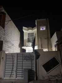 ١٣٠م • ٣ غرف • طابقين