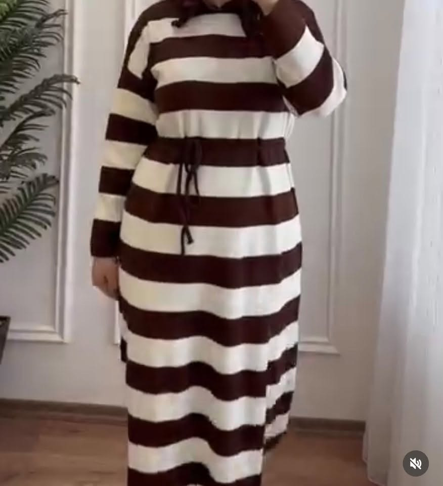 نزیکی ١٠٠ پارچە جلی پایزەو زستانەم هەیە هەموی کوالیتی زۆر باش بەیەکەوە بە نرخی هەراجی ئەیفرۆشم سلێمانی. ***********
