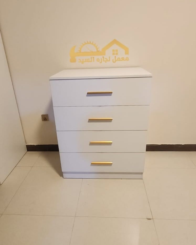 طلب أحد الزبائن في مجمع بوابة العراق. نسأل الله أن يبارك له فيما اشترى.
معمل نجارة السيد يقدم أعمالاً عراقية أصيلة (تكَم) وحسب الطلب.
العنوان: بغداد، حي العامل، شارع السكلات، مقابل محطة السيد لغسل السيارات.
للتواصل:
أبو علي
هاتف: ***********
هاتف: ***********
