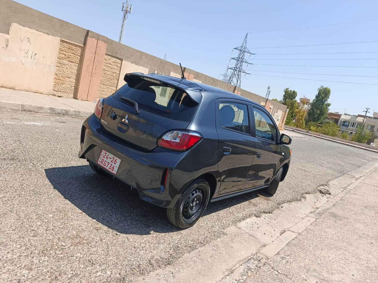 🚗 مۆدێل: میراج 2024
💰 نرخ: 84 وەرەقە (مامەڵەیەکی کەم)
📞 ژمارەی پەیوەندی: ***********
📍 شوێن: هەولێر
✨ وەسفی ئۆتۆمبێل:
سەیارەیەکی زۆر جوان، خاوێن و بێ کێشە.
 لێدان و سبوخ: دەرگا و چاملغ سبوخە (بێ ژوورەوە)، ناو دەرگای سایەق سبوخە. ایرباگی شانی لای سایەق تەقیوە، بەڵام ایرباگی سوکان و دەشبول بە شەرتە و نەتەقیوە.
 تایبەتمەندییەکان: شاشە ئایپاد، سوکان ڤۆلیۆم، تایەکانی نوێن.
 مەکینە و گێڕ: گێڕ، مەکینە، بەردی گزۆز و کارەبایات بە شەرتی فەحص و بە هەموو شێوەیەک بە شەرتە. هەزەی بۆ کراوە و 100 لە 100ی هێناوە (تەنها دوو مانگی ماوە بۆ ڕەقەمکردن).
 سەیارەکە بە شەرتی بەناوکردنە.
اللغة العربية
🚗 الموديل: ميتسوبيشي ميراج 2024
💰 السعر: 84 ورقة (مجال بسيط للتفاوض)
📞 رقم الهاتف: ***********
📍 المكان: أربيل
✨ وصف السيارة:
سيارة بحالة ممتازة ونظيفة جداً.
 البدي والصبغ: باب وچاملغ صبغ (بدون دخلة)، مع صبغ داخل باب السائق. إيرباغ كتف السائق مفتوح، بينما إيرباغ السكان والدشبول شرط لم ينفتحوا.
 المواصفات: شاشة آيباد، تحكم ستيرن (فوليوم)، تواير (إطارات) جديدة.
 الميكانيك: الجير، الماكينة، بورد العادم (بەردی گزۆز)، والكهربائيات شرط الفحص. السيارة خاضعة للفحص الفني (هزة) وناجحة بنسبة 100% (متبقي شهرين فقط للترقيم).
 السيارة جاهزة للتحويل وبشرط الفحص. أربيل, العراق
