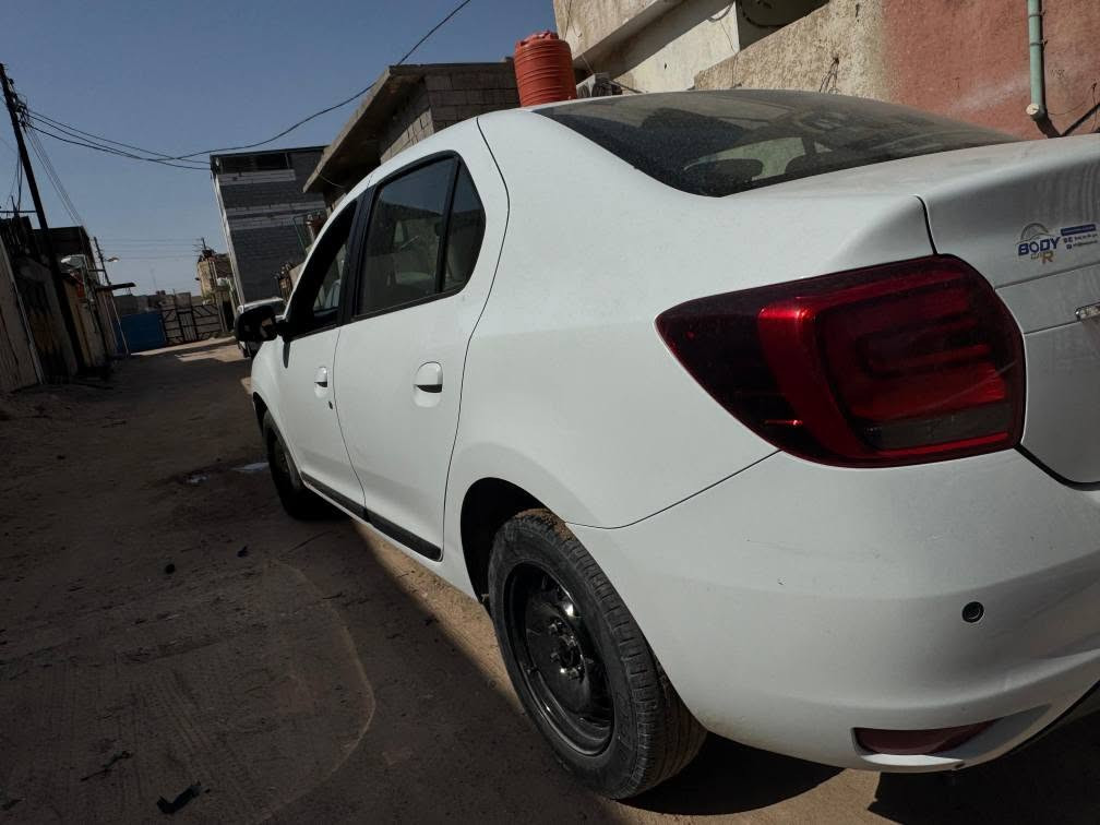 رينو سمبل 
1.مديل 2022
2 تبريد 
3 كير 
4 مكينه 
جاهزات 
5 رقم بصره 
 السعر 72 ورقه و بيها مجال للشراي 
العلوان البصره شط العرب 
رقم الهاتف *********** البصرة, العراق
