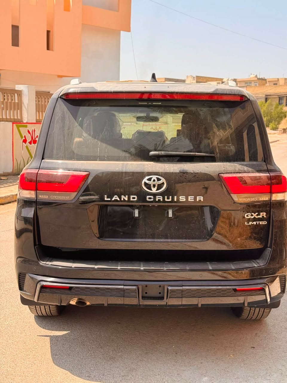 المتدد GXR  limited 2025
Black edition 

داخل احمر واسود زيرو مماشيه 

خمس كامرات حساسات امامي خلفي زنون لدات تدفئه تبريد مقاعد  شاشات خلفيه جلد احمر واسود مكفوله من كلشي 

 

***********
