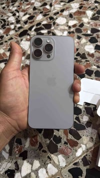 آيفون ١٥ برو ماكس • بطاريه ٨٧ • كفاله عامه