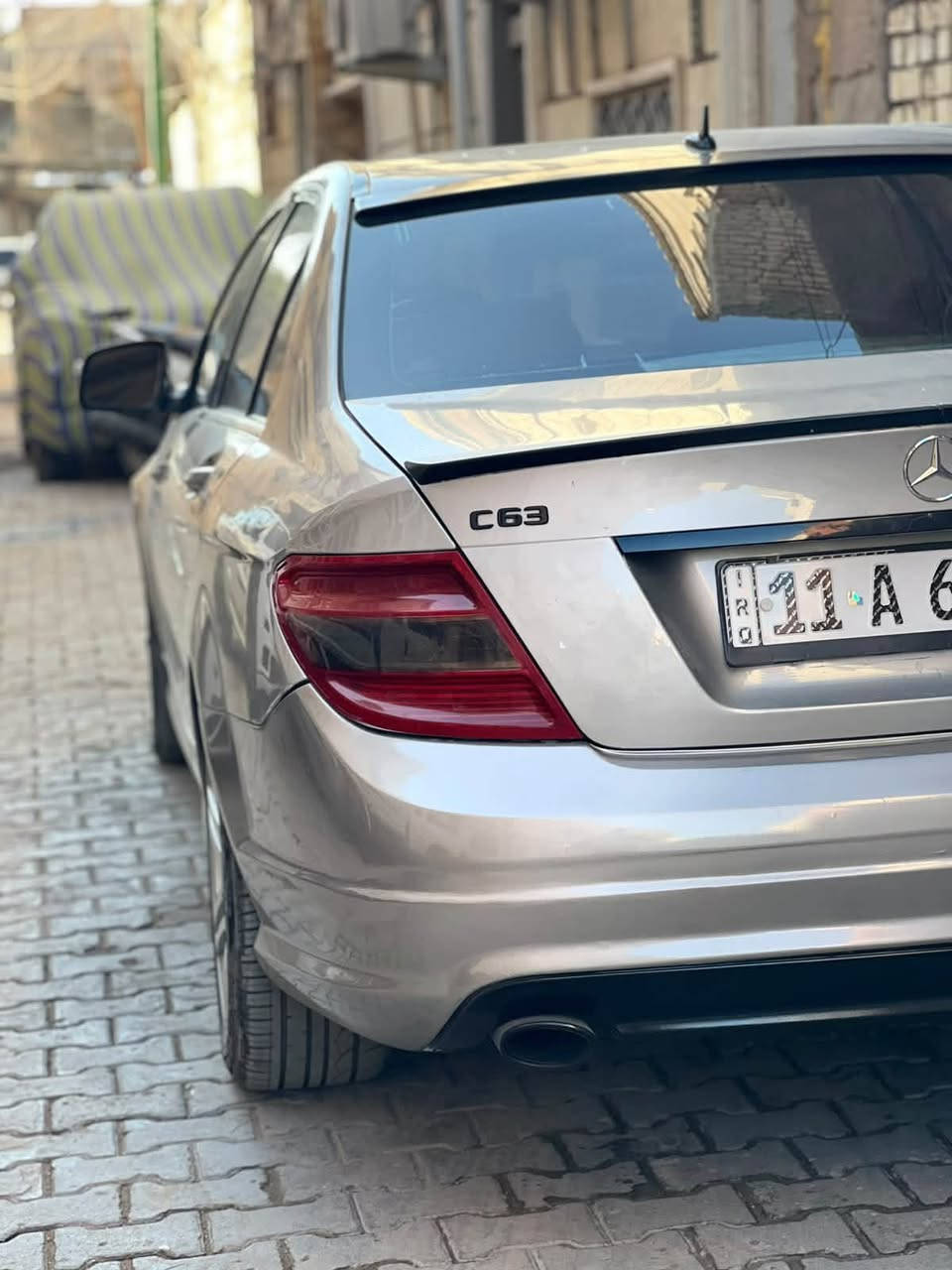 مارسدس للبيع وسعره سعر اكسنت وارخص وبلعافيه على الياخذها 

C300 2008 

بيها قطع صبغ ابيعلك حزام وهي كم قطعه بيها مو حزام 

ومكفوله من لغد شاصي 

جاهزه من كلشي صدر خلفي امامي تايرات جدد هن والوياله تحديث كت كامل AMG

فول مواصفات 

فتحه 

اشاير مري 

قفل سرعه 

تحكم ستيرين 

تبريد قطعتين 

داخل اسود جلد 

لايتات سعره200$ ضمان سنتين 

بيها نواقص لاستيك ولف  

فج بريك امامي

الباب يرادله رشه صبغ قليل والباقي جاهزه 

ومسويله ادامه من كلشي 

بلكات 

ثلاجه جديده 

نورلات 

منظومه الراديتر يعني حماوه ثابته وترايك وين ميعجبك 

***********هذا رقمي وبي واتس
السعر 98

