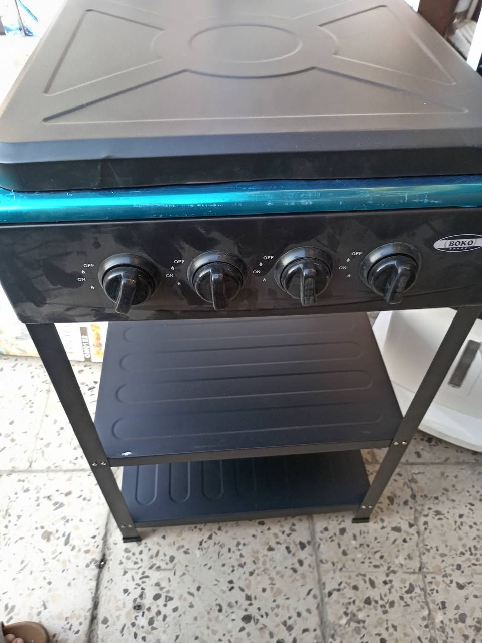 طباخ ٤ مشاعل ابو الميز جدید بلكارتون سعره ٦٠الف بغداد مدينة الصدر اتحب تشتري تواصل خاص او اتصل *********** واتساب توجد خدمة توصيل
