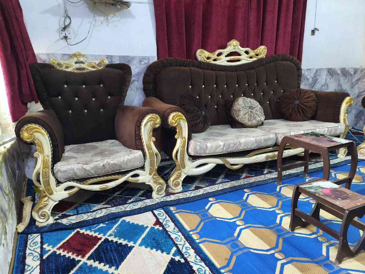 تخم ملكي تركي 10 مقاعد اخو جديد نضيف حيل مابي اي ضرر سعره 425 وبي مجال مكاني كربلاء حي العامل يوجد توصيل بكروه *********** يوجد واتساب
