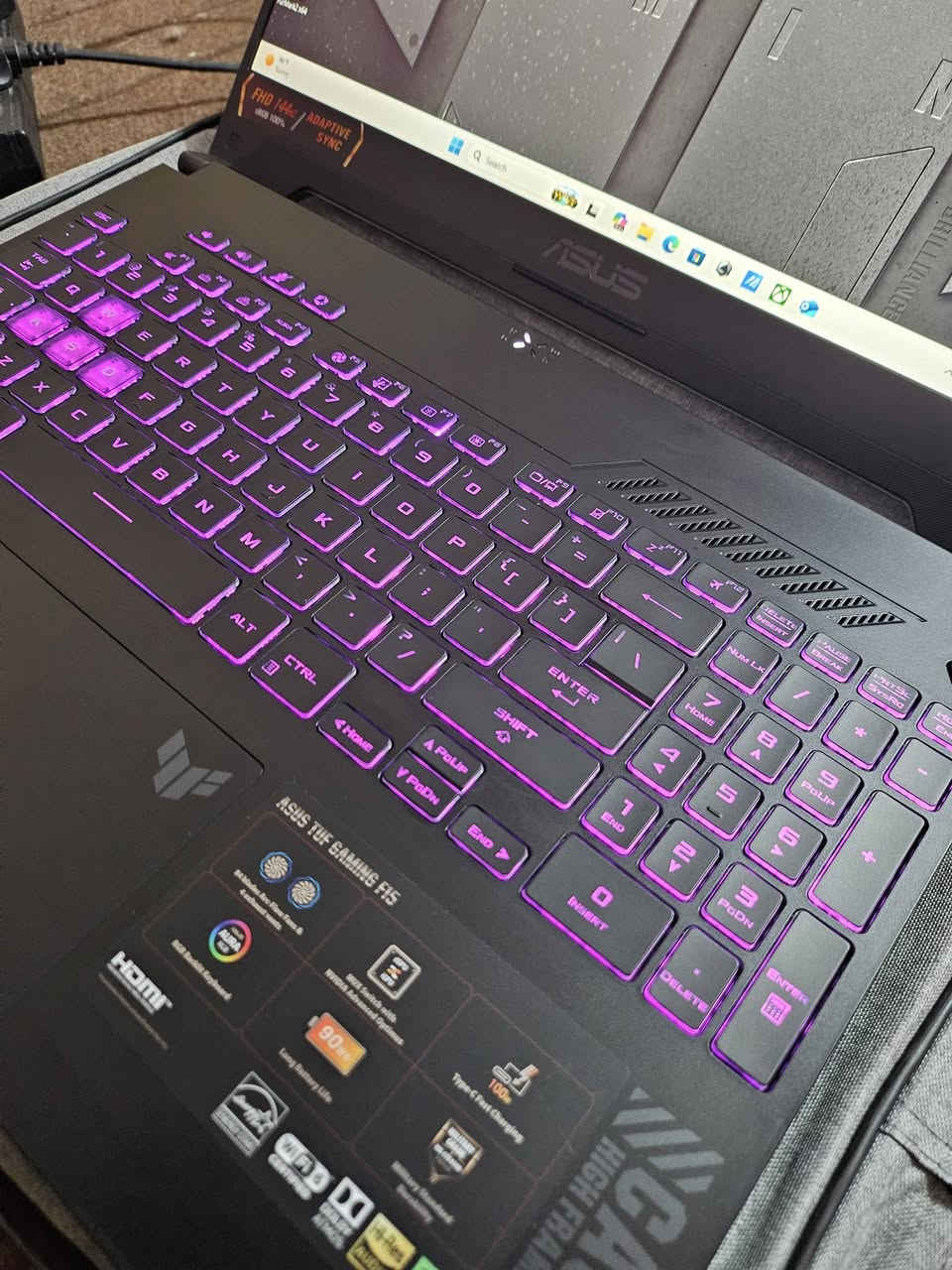 السلام عليكم لابتوب للبيع نوع اسوس 

Asus tuf f15 

المواصفات 
I7 12700h 
Ram 16gb 
Rtx 4070 140w اعلى واطية 
Ssd nvme 1tb 
Screen FHD 144hz 
كيبورد جميع الالوان 

مستخدم قليل جهاز نظيف جدا 
لابتوب جبار بل العاب والبرامج الهندسية الثقيلة ويجي  باعلى نسخة 4070 من ناحية الواطية
 شحانة الاصلية ويا 
توصيل موجود
سعر مليون و 750 الف 
رقم ***********

نص مكتوب في الصور:
- System > About Storage 954 GB 90 GB of 954 GB used LAPTOP-447U1QR4 ASUS TUF Gaming F15 FX507ZI4_FX507ZI Rename this PC Device info Copy Device name LAPTOP-447U1QR4 Processor 12th Gen Intel(R) Core(TM) i7-12700H (2.30 GHz) Installed RAM 16.0 GB (15.6 GB usable) Graphics card NVIDIA GeForce RTX 4070 Laptop GPU (8 GB) Intel(R) Iris(R) Xe Graphics (128 MB) Storage 90 GB of 954 GB used Device ID DF8D756E-CA54-41C7-BDA0-3A8690009338 Product ID 00342-21114-53996-AAOEM System type 64-bit operating system, x64-based processor Pen and touch No pen or touch input is available for this display Related links Domain or workgroup System protection Advanced system settings Search