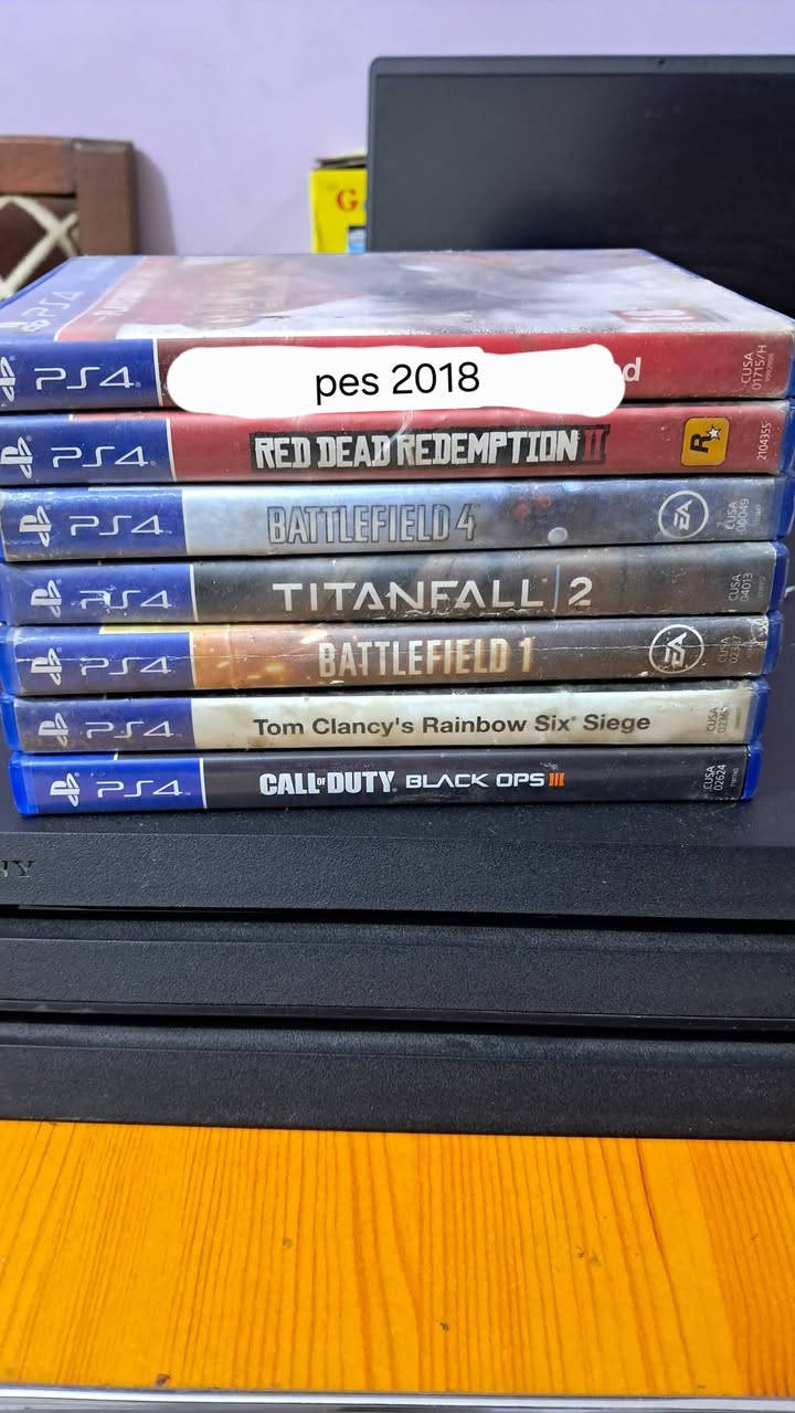 Ps4 pro 1tera 4k+يدة god of war +الالعاب المعروضة
للبيع شلع ب350 وبي مجال مكاني بغداد الدرة 
للتواصل خاص او عبر واتساب ***********
