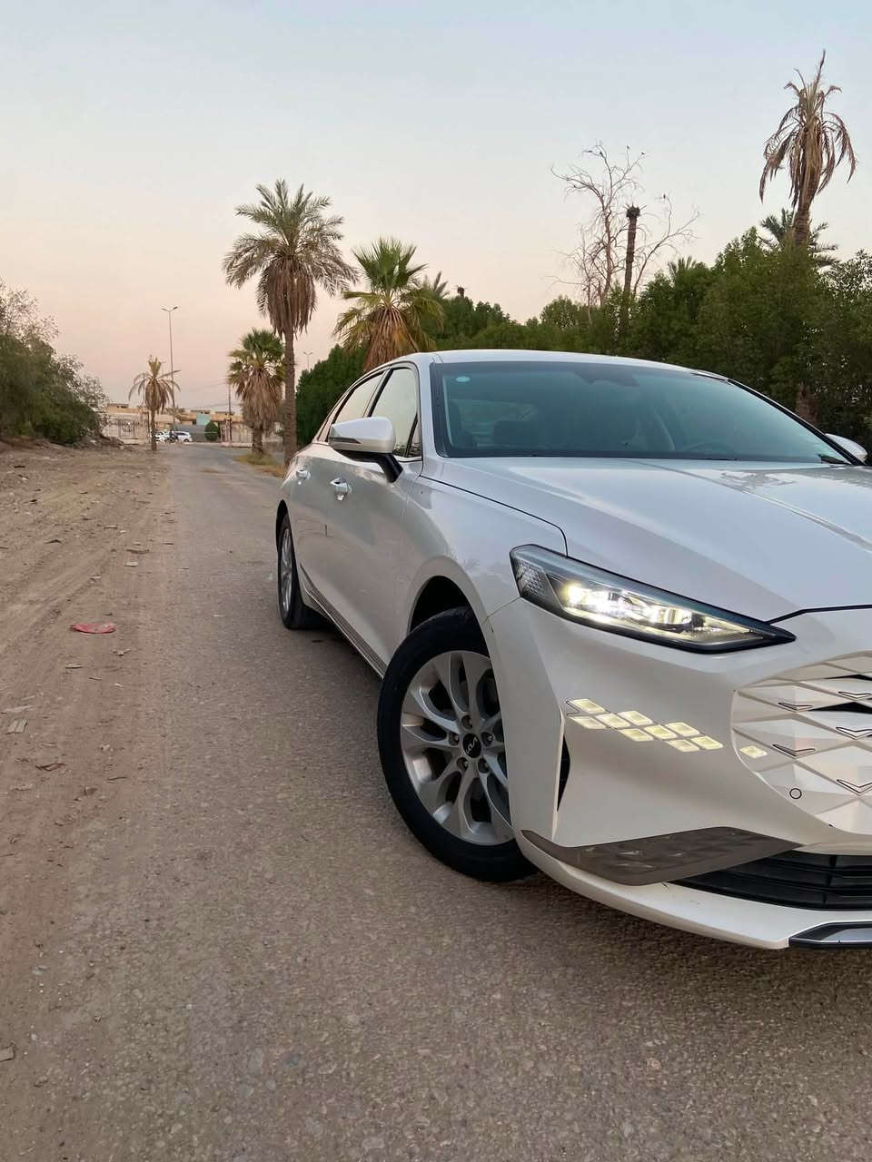 السلام عليكم ورحمة الله وبركاته
K8 2024
السياره فول فول فول مواصفات فقط بانوراما مابيها 
السيار مكفوله كير مكينه شاصي كشر سياره مكفوله كفاله عامه ما عدا قطعه بارد صغيره بلجاملغ الايمن خلفي
سياره كتاب شهداء وكاله عام بعدله سنه وتداور
السعر195 وبيه مجال 
***********
