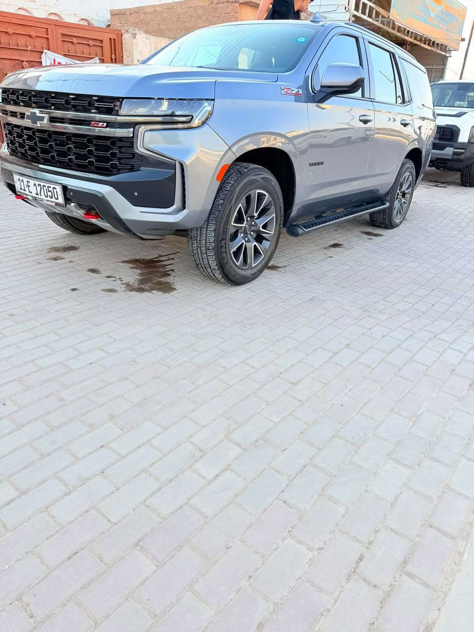 لبيع موديل 2022 المواصفات معروفه فولz271 بسمي سنويه بيها قطعتين صبغ ***********
