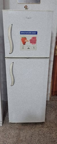 ثلاجه الوادي بخاخ  للبيع مكان حي الجهاد 07755747459