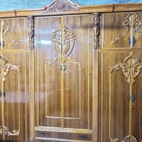بغداد مدينه الصدر سلام عليكم عندي غرفه للبيع  غرفه صاج ملاحق ٦ ابواب  ...