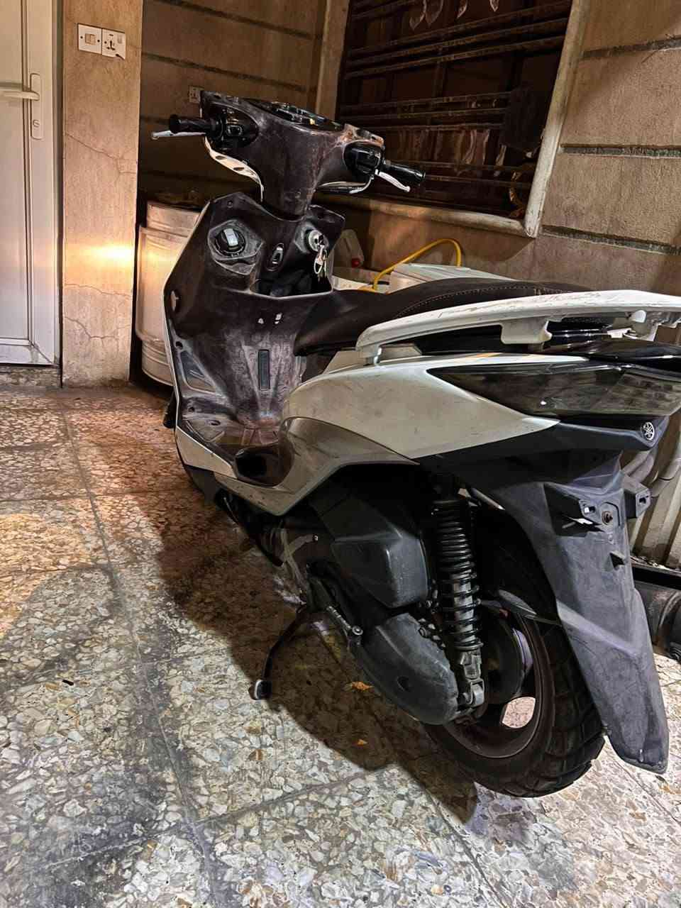 ٧٠ • مكينه خشنه • تايرات جدد