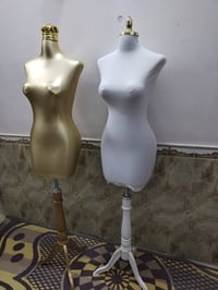 ٢ قطع • قياس ٤٢-٤٤ • توصيل