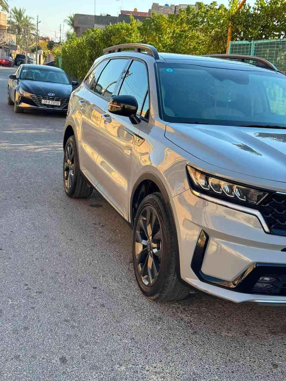 السلام عليكم سورنتو ٢٠٢٣
رقم بغداد بأسمي 
ماشيه ٣٧  
فول مواصفات اكس لاين 
داخل ابيض كشن منفصل 
بنوراما فول فول ميحتاج اكتب مواصفاته موضح يمك 
حادثه جاملغ وبنيد بدون دواخل بدون قطره صبغ نفسهم راجع بارد وصور الحادث مرفقه بالمنشور
   السعر ٢٣٥ وبيه مجال بسيط 
عنوان السياره كربلاء
رقم الهاتف ***********
