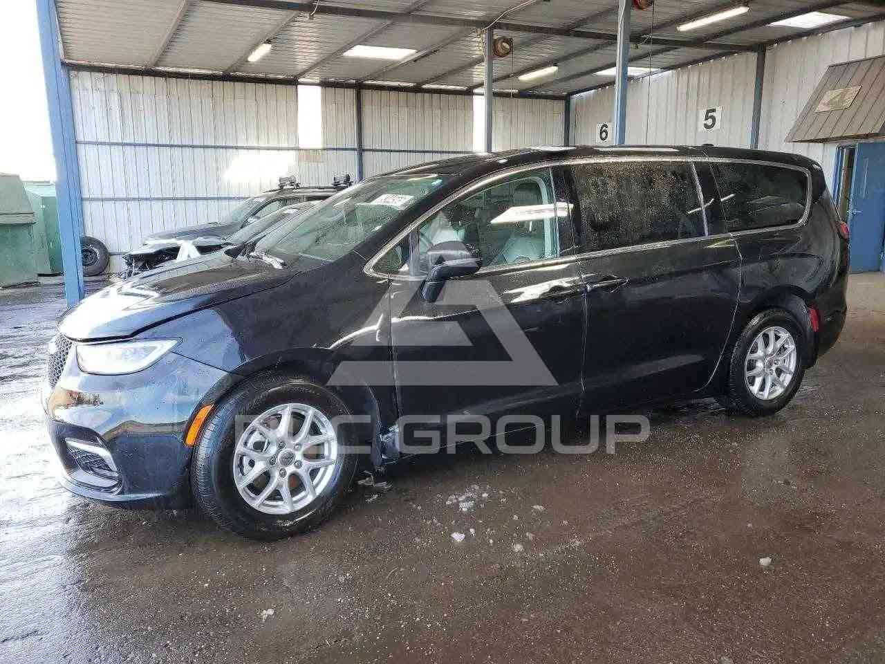 مكلف بالنشر ...
كرايسلر باسفيكا موديل ٢٠٢٣ . السونار مرفق بالمنشور والسياره بدون حادث فقط تكحيلات بسيطه بالجاملغ الامامي الايمن 
رقم بغداد ماشيه ١٤٠ الف . سياره نظيفه وجاهزه ما بيها نقص علما أنه قبل اسبوع تم تبديل البساتم لغرض الادفانز السعر المطلوب ( ١٩٥ ورقه) وبيها مجال بسيط أن شاء الله . مكان السياره بغداد  الشعله . رقم صاحب السياره ***********

نص مكتوب في الصور:
- GROUP