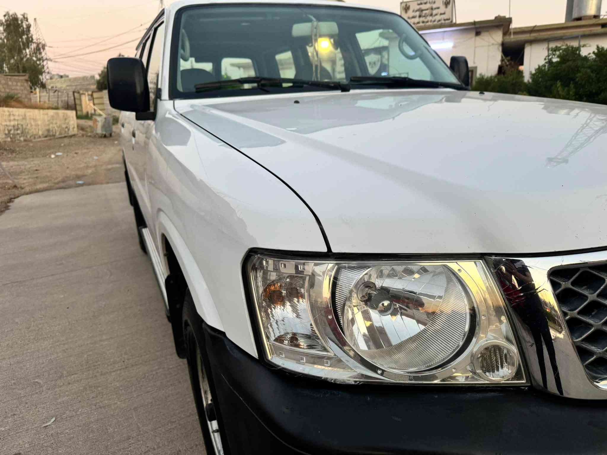 باترول2008مزاد وزاره الداخليه سياره جديده على وضع الشركه محرك ممفتوه تبريد تدفئه فور ويل كل بشرط بيه مكانين صبغ اثر لزكه بل جاملغات الخلفيه سعر100$مكان الساره كركوك  استفسار وتساب ***********
