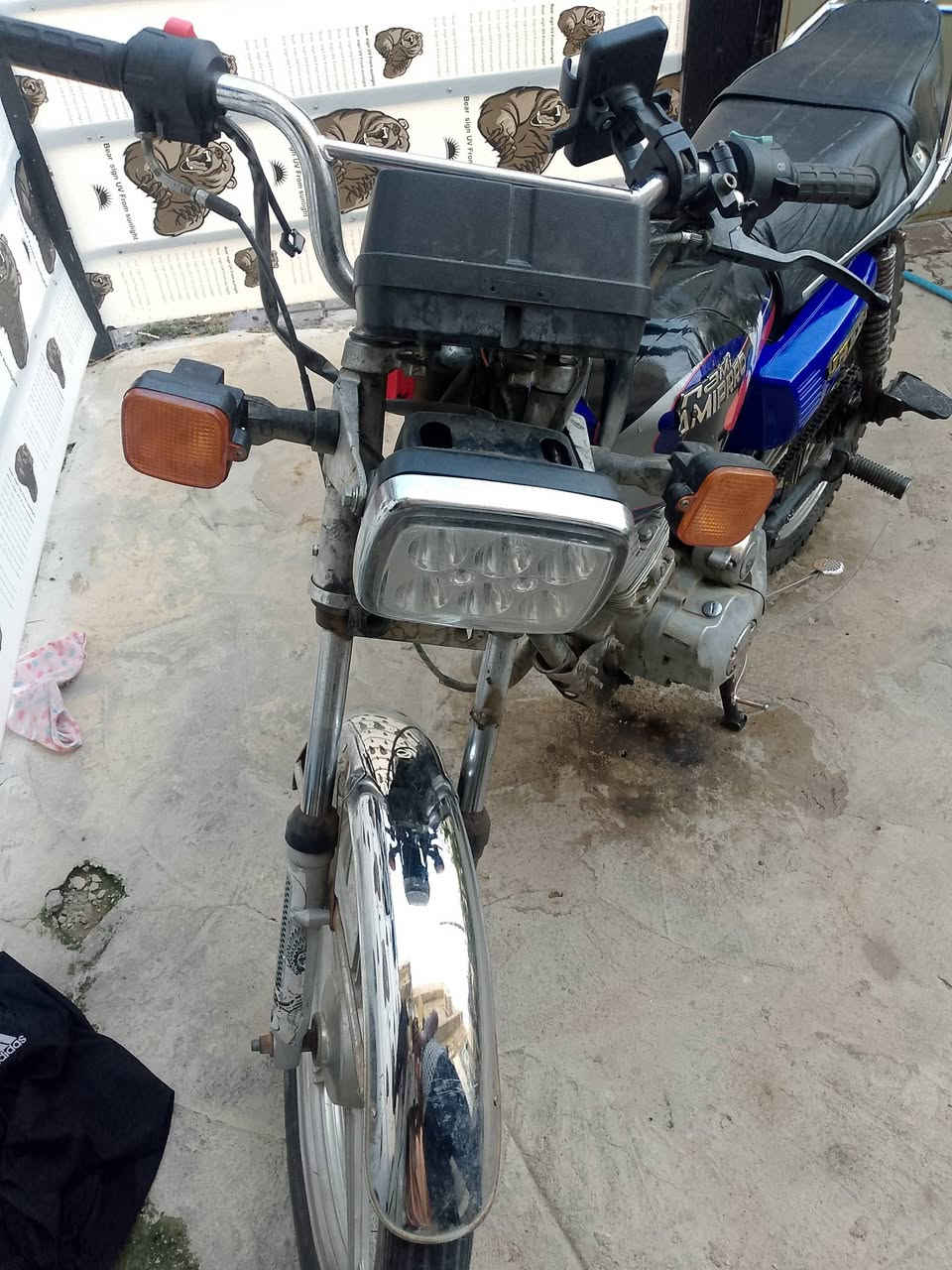 للبيع 5گير نشاط فول موديل 20 محرك ما مفتوح نضيف سعر 275 وبي مجال واتساب***********
