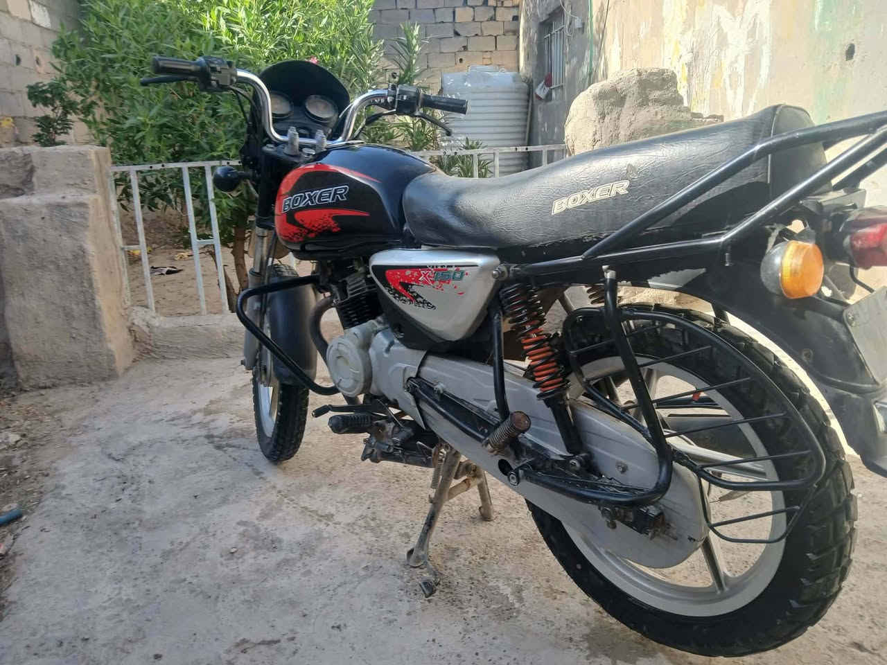 بوكسر جبلي موديل 19 اوراق اصولي شرط الترقيم دراجه كل شيء ما بيها بس الكهربائيات طافيه بس بدلها كتف مال شحن كله يشتغل السعر 850 مكاني  بالنهوران رجاء مو شراي لا يدوخني ولا يطب لي خاص هذا رقمي اتصال واتساب وبالماسنجر موجود ***********
