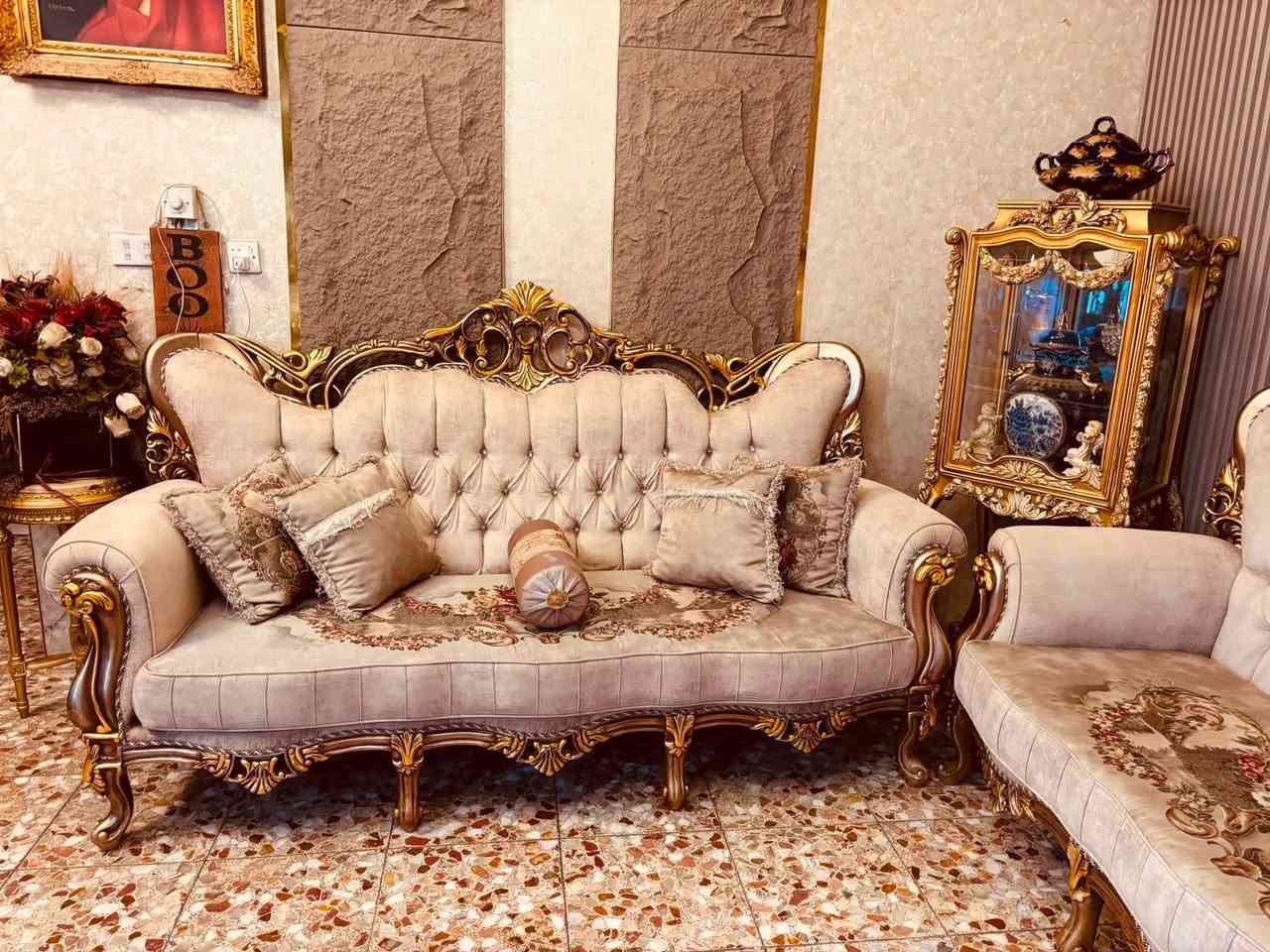 تخم زان تركي درجه اوله تكمه ونضيف جدااا 10مقعد مكان الشعب تفاصيل اكثر اتصل ***********
