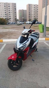 دراجه سكنس شحن للبيع استخدام 8 اشهر فقط راسلني واتساب 07712499314 دراج...