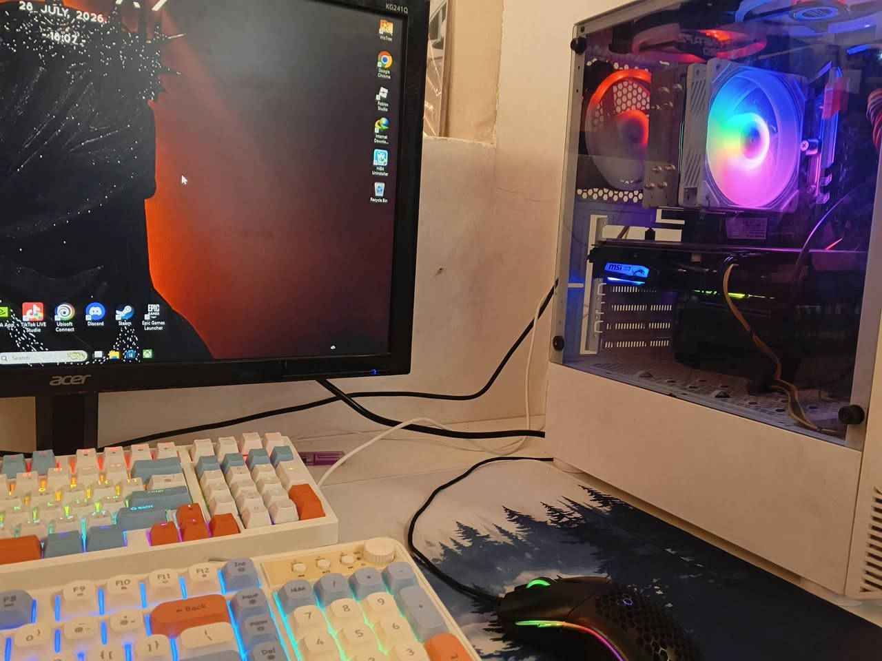 السلام عليكم تجميعه للبيع كامله مكمله شد والعب
مواصفات 
i5 9400 f
1660 ti gaming x
Mb:z390
ssd 128
ssd 256 
m.2 512
psu 650 w
case ابيض 
مبرد ابيض جديد 

ملحقات
شاشه ايسر 144hz
ميز ابيض 
كيبوردات 2 واحد ميكانيكي واحد عادي 
ماوس كلوريوس موديل o
ماوس باد جبير ايسبورت 
سماعه لوجتك g933 بيها مشكله صوت واحد اعلئ من الثاني
Ups 2000 مبدل بطاريات جديده
سعرهن كلهن 800 الف 

مكاني بغداد الزعفرانيه توصيل ماعدي تجي تفحص تقتنع بيها تاخذها وتروح

رقمي *********** واتساب 

واذا تريد عندي سماعه بلودي mr595 جديده صارلي يومين من مشتريها ب 70 احسبها الك ب 50
