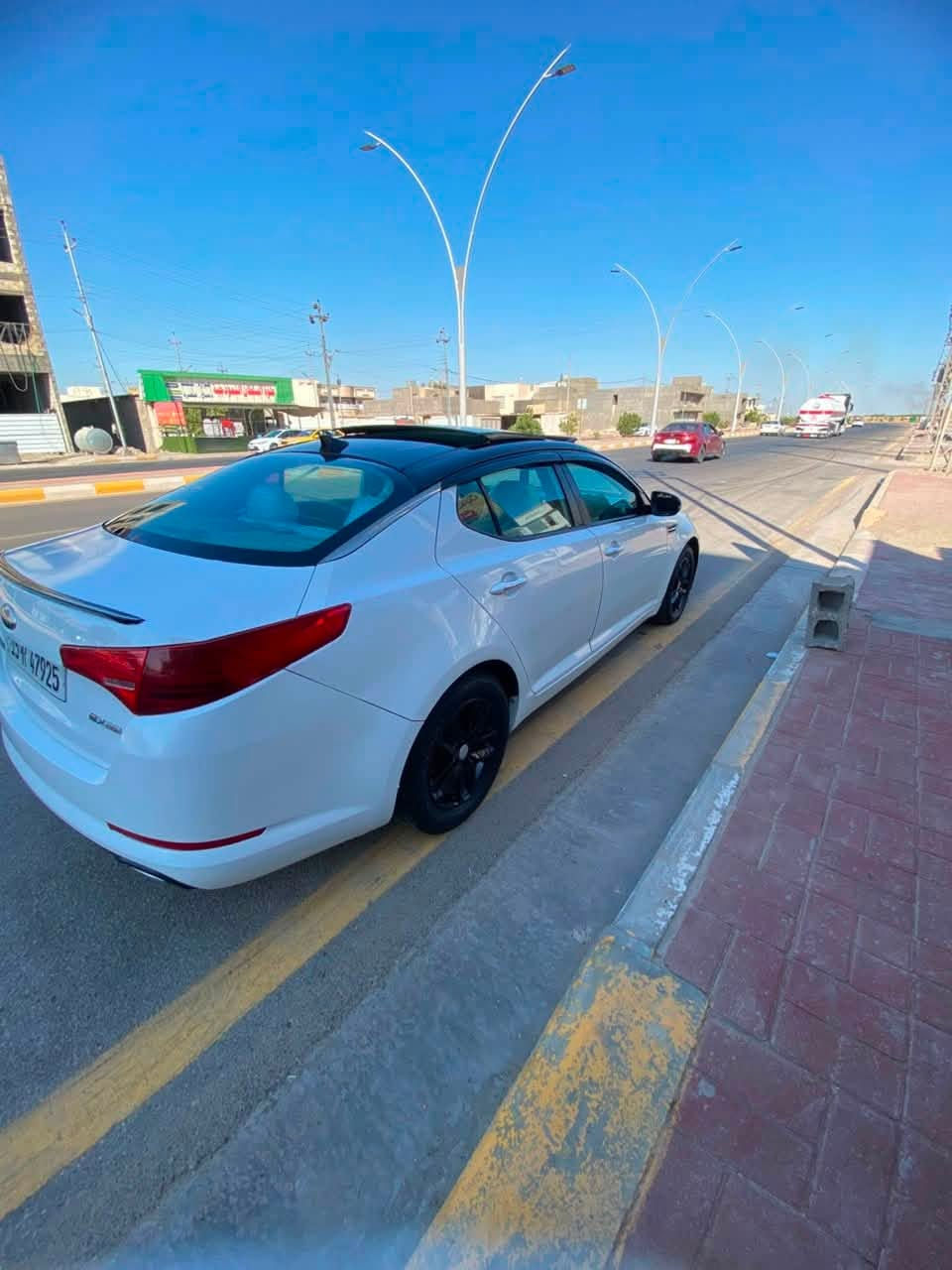 السلام عليكم 
للبيع كيا اوبتما موديل 13 وارد امريكي فول مواصفات 
رقم انبار الجديد شرط التحويل 

بنورامه 
مري شفط 
كشنات تدفئه تبريد كشنات جلد كهرباء 
كشن خلفي هيتر 
سستم سماعات انفنتي 
شاشه جبيره 
مري شفط 
سياره جاهزه من كلشي 
سياره بيها صبغ 5 اني ابيعك حزام السياره جراد بدون اي دواخل او معجون 
السياره جاهزه متصرف عليها ربع ب العافيه ع لي ياخذها 
السعر 93 وبيها مجال بسيط 
مكان السياره الانبار الرمادي 
رقم العاتف ***********
