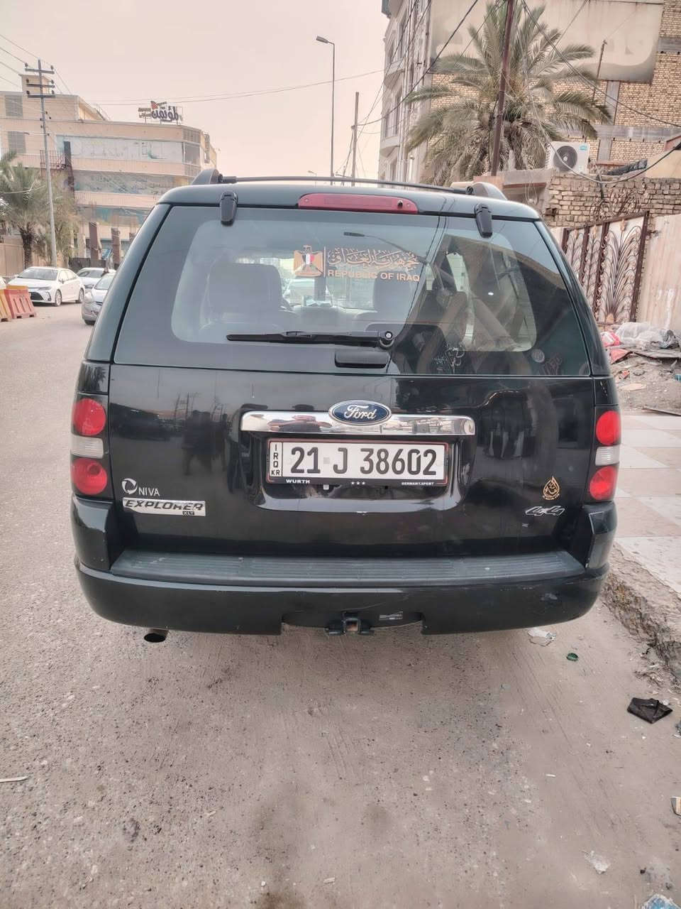 سلام عليكم ورحمة الله وبركاته فورد اكسبلور موديل 10 خليجي فول مواصفات فتحة بالقماره مكينه كير جدد سياره مكفوله كفاله عامه عده شويه صبغ يم سكن والربل مال جاملغ الامامي فقط جاهزه السياره ترايك لسليمانيه رقم انكليزي بسمي مداور مباشر السعر120 وبيها مجال بسيط بيع مستعجل الاتصال على الرقم ***********مكاني ناصريه

