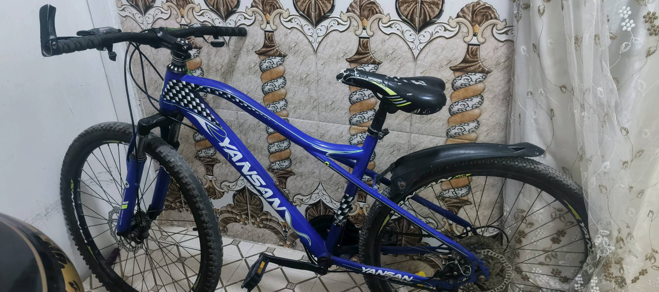السعر 120وبي مجال العنوان البصره