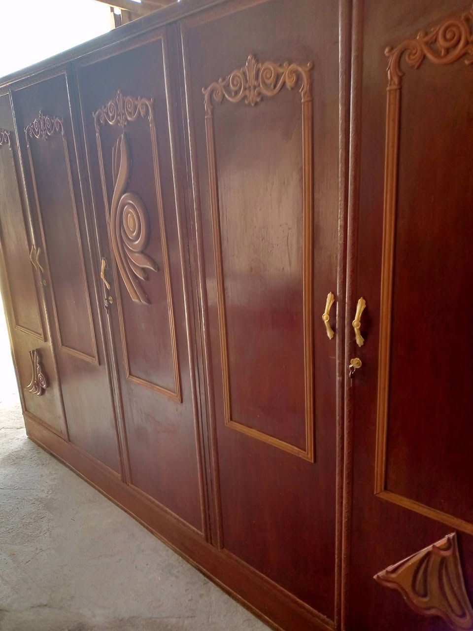 كنتور • ٥ باب • صاج
