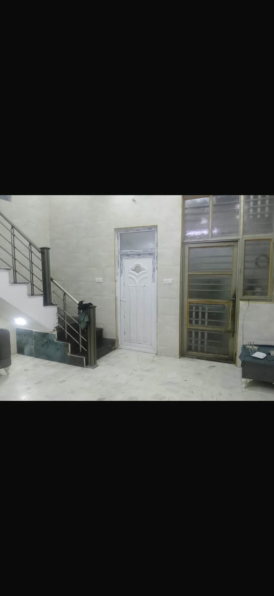 بيت البيع مساحه 110 مربع مدينت الصدر قطاع 24 ثلاث بيت علا شارع الفلاح اربع غرف نوم ستقبال وطبغ و حولي و تلات حمامات بيت بنا جديد رقم صاحب القار *********** اني مكلف بنشره
