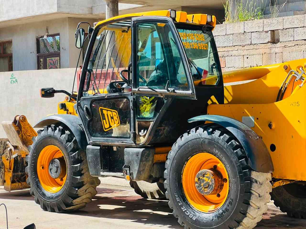2007  بۆ فرۆشتن 

ژ.م 

***********
***********
