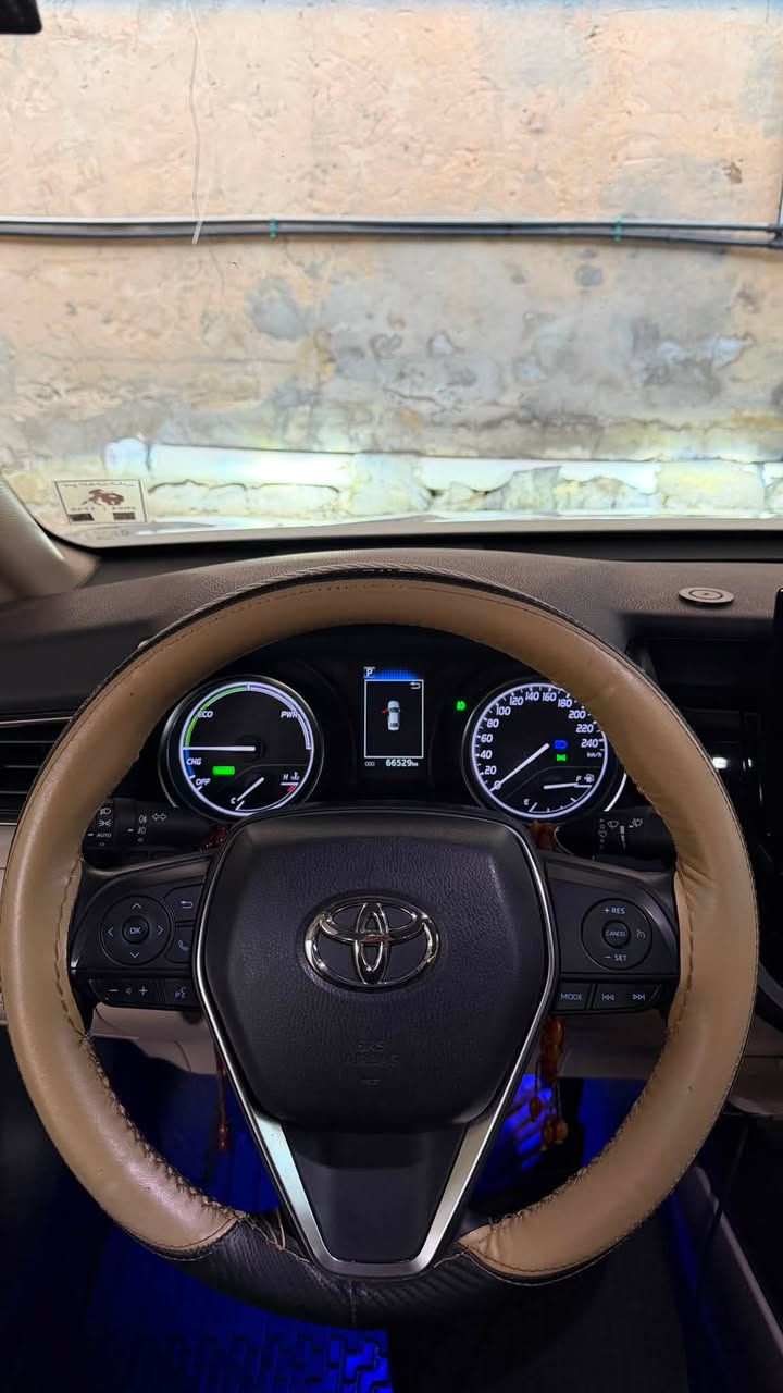 🚘 للبيع كامري 2024 خليجي GLI 🚘

🔹 الموديل: 2024 خليجي
🔹 الفئة: GLI — وكالة عبداللطيف
🔹 الممشى: 80,000 كم حقيقي
🔹 اللون: أبيض 🤍
🔹 الرقم: بغداد
🔹 المواصفات: فول مواصفات
🔹 مكفولة
🔹 بيها شبرين بارد فقط والباقي على حالتها

📍 مكان السيارة: الأنبار — الخالدية

💰 السعر: 24,000$ قابل للتفاوض 

✅ الفحص مفتوح
📞 للاستفسار: ***********
