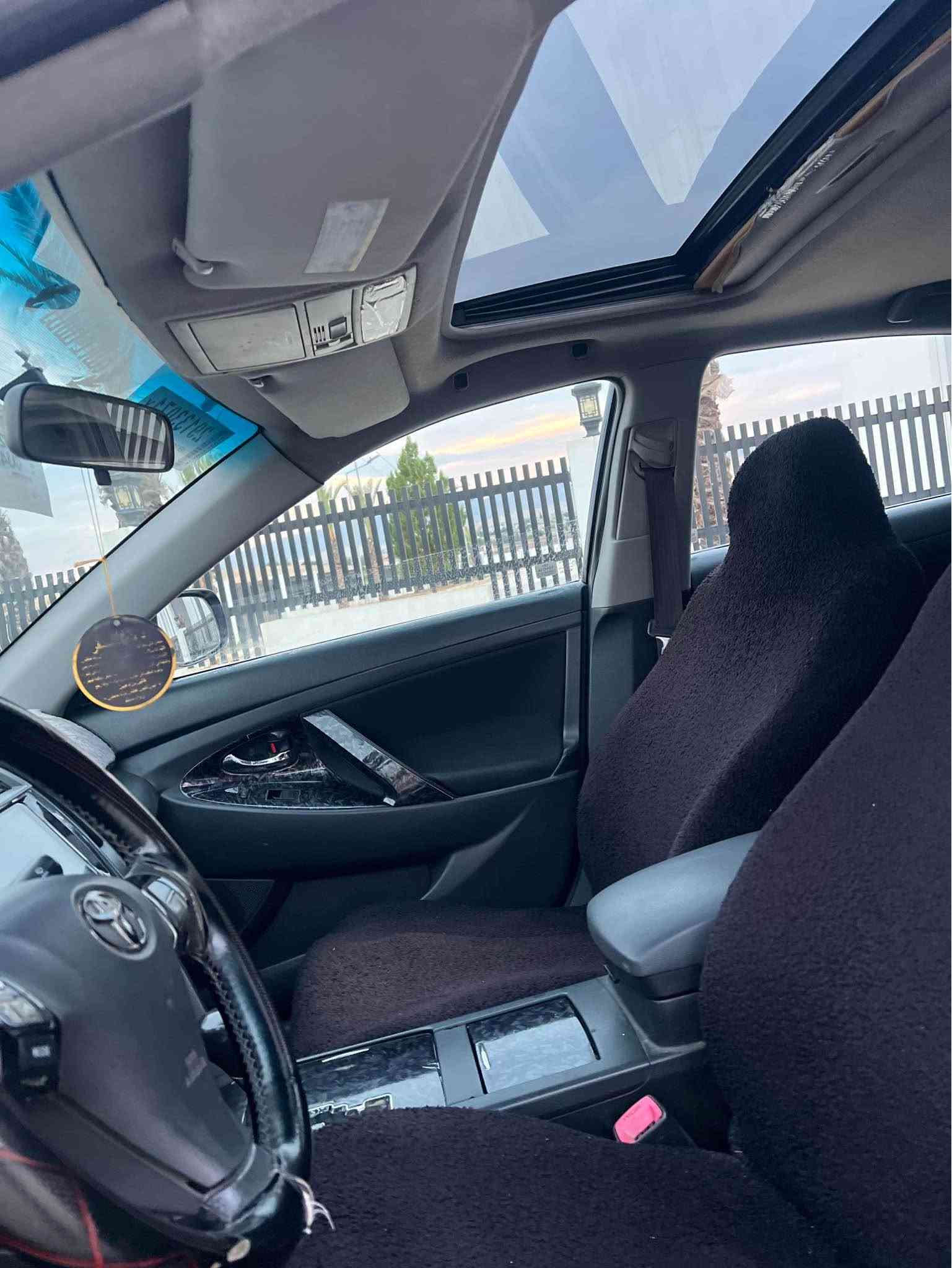 ***********
TOYOTA CAMRY 2009
 ربع جملغ   سبوخ بي داخلي 
گئر مكينه شه رت 
رقم سنوي تحويل شه رت 
جار تا جديد بي مصرف 
تبرديش  خر تشت شه رت 
سعر فول فول مناسب😱
*********** اكر, نينوى
