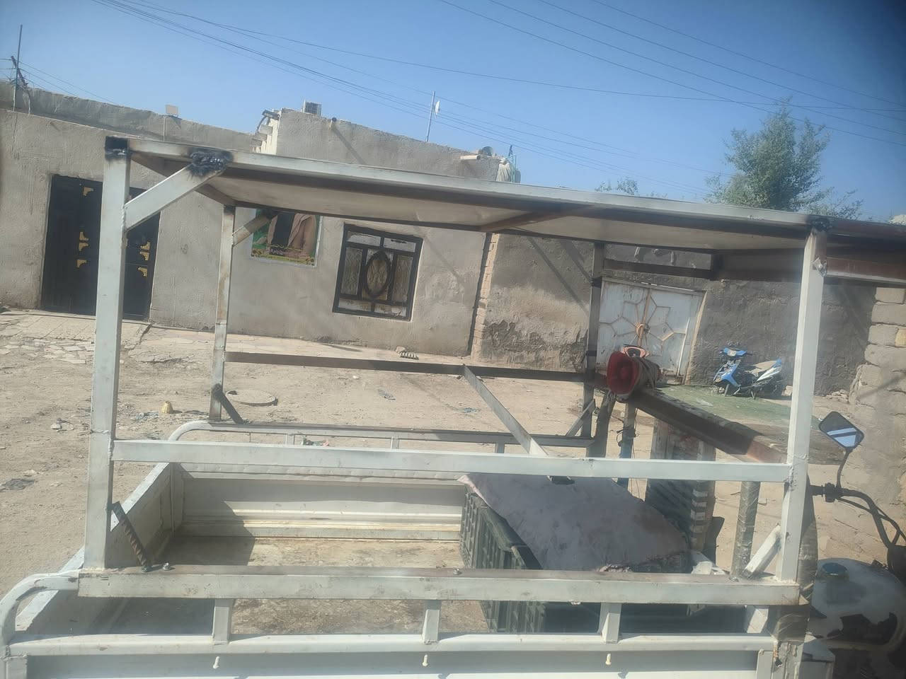سقيفه للبيع سعر ٦٥ مكان الناصريه مدينه غير متواجد ع فيس ***********
