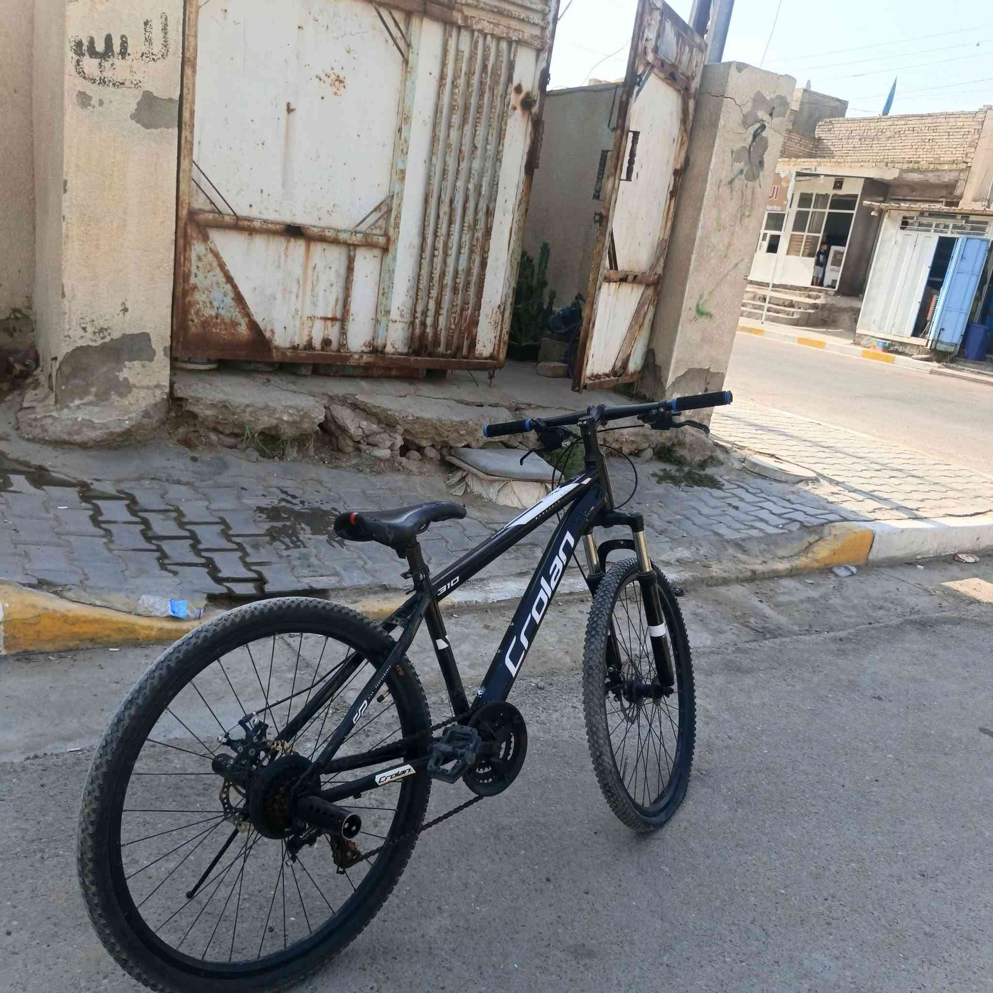 باسكل 310 للبيع 75وبي مجال
بريكات بس ضب وباسكل نضيف 
وبي بنجر بل تاير ألامامي بس 
*********** للستفسار
