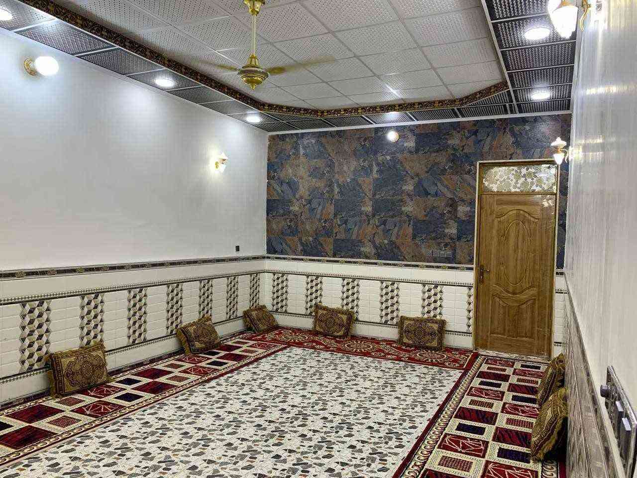للبيع دار مساحة 200 متر طابق واحد طابوق نهروان صب كونكريت اساس وسقف شغل درجه اولئ طابو صرف  حي النداء منطقة 53 سعره 130 وبي مجال للاستفسار واتساب ***********
