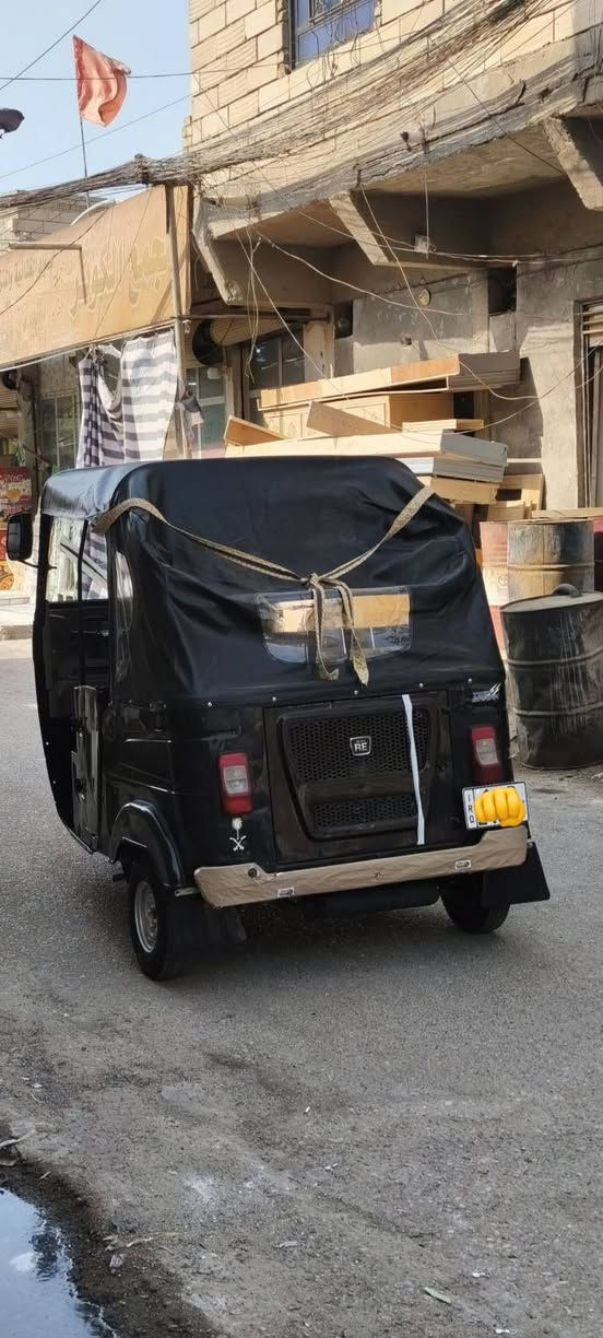 السلام عليكم تك تك للبيع موديل 22 رقم سنويه باسمي تحويل ثاني يوم مكينه كفاله ***********
