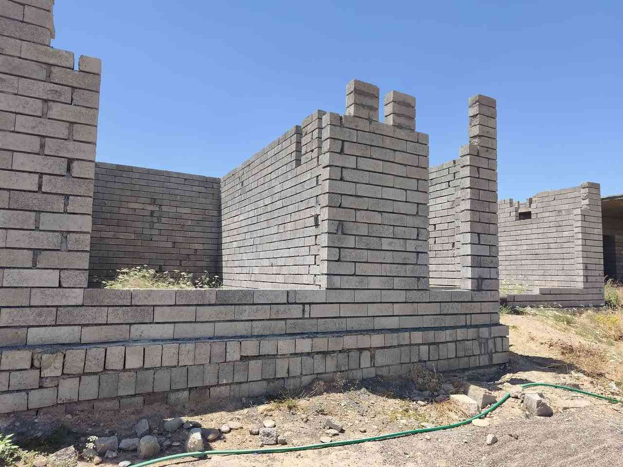 هيكل للبيع في القيارة ورة السجة قريب من بيت صباح الگصمي مو بعد عن التبليط ماء وكهرباء شغل درجة أولى
مساحة الارض 360
البناء 210
3 غرف  
حمامات 2
استقبال 4×5
ربعه 7ونص ×4
مطبخ 5×5
ممر للغرف واسع 
كليدور
الاساس حفر ودفن جلمود وتكيله جبليه وحدل 
تسليح حديد
الاساس عرض60 سنتيم
وعمق 50 سنتيم  

داير جهتين
بناء 21 ساف
ماء وكهرباء
سند زراعي
للمزيد من المعلومات حول هذا الموضوع إتصل ***********
